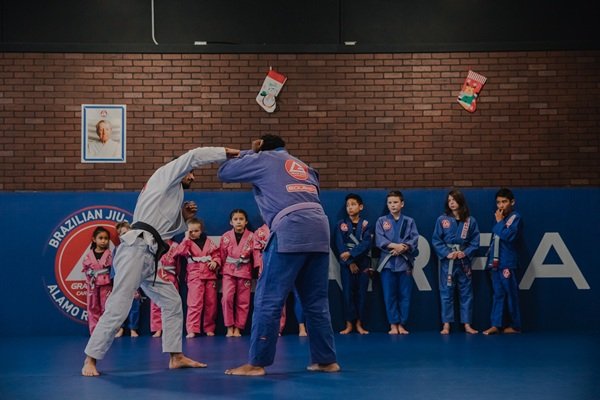 Gracie Barra Rio Rancho: Who offers the most structured martial arts program for kids in New Mexico | Phone: +1 (505) 818-9220