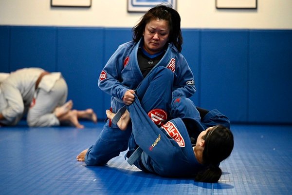 Gracie Barra Rio Rancho: Why is ground fighting a critical component of women’s self defense | Phone: +1 (505) 818-9220 Gracie Barra Rio Rancho: Why is ground fighting a critical component of women’s self defense | Phone: +1 (505) 818-9220